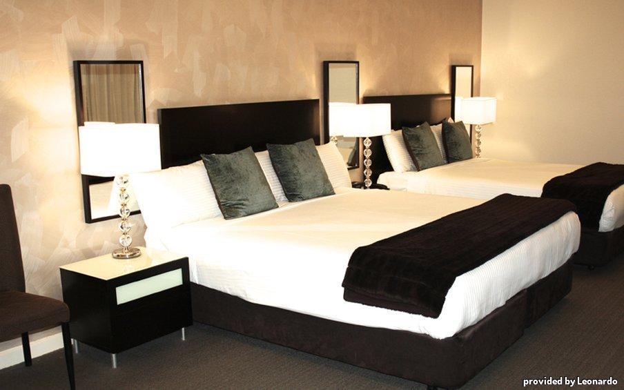 Best Western Plus Hovell Tree Inn Албъри Екстериор снимка