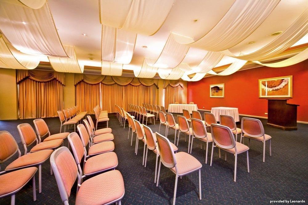 Best Western Plus Hovell Tree Inn Албъри Съоръжения снимка