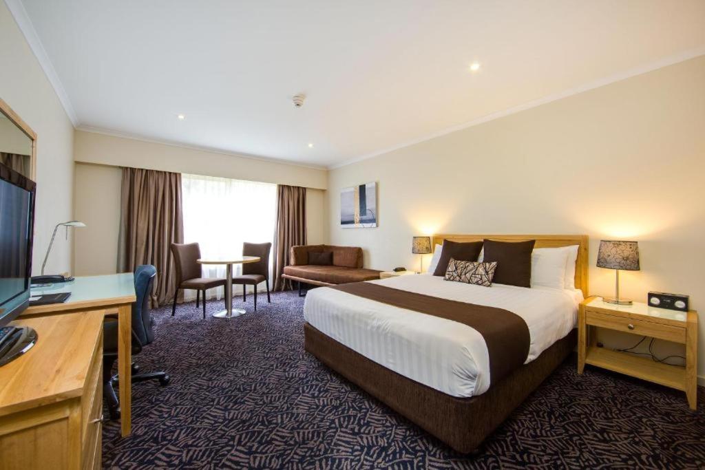 Best Western Plus Hovell Tree Inn Албъри Екстериор снимка