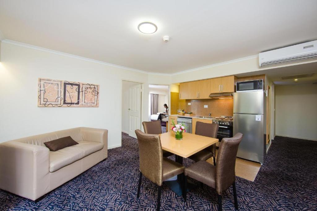 Best Western Plus Hovell Tree Inn Албъри Екстериор снимка