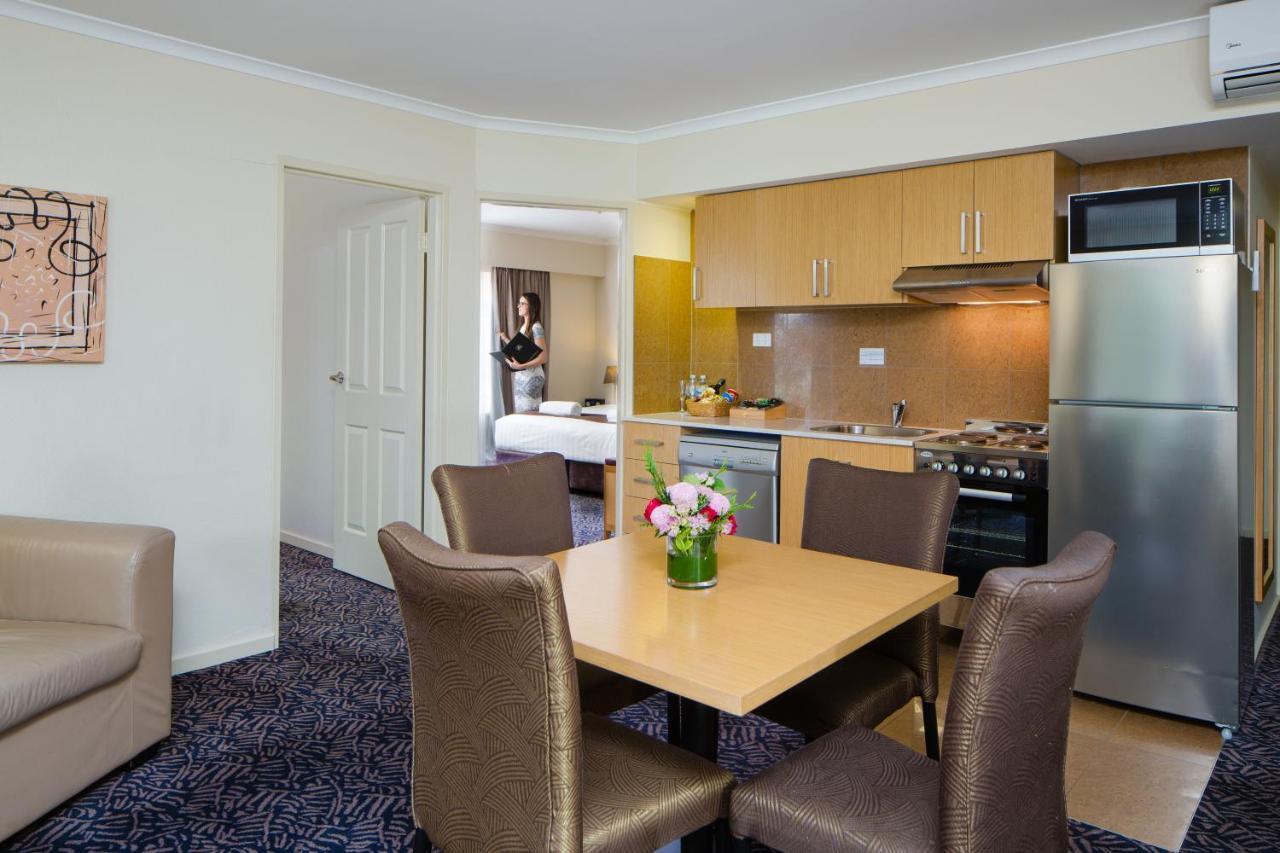 Best Western Plus Hovell Tree Inn Албъри Екстериор снимка